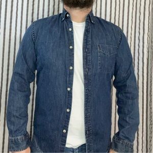 J Crew Slim Fit Midweight Denim Shirt, size medium